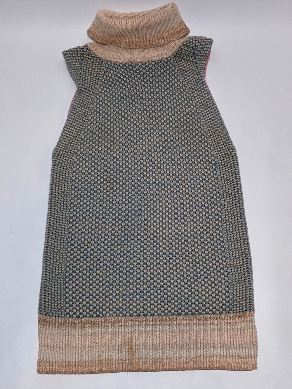 Raoul Sleeveless Knit Turtleneck Vest in Blue and Beige